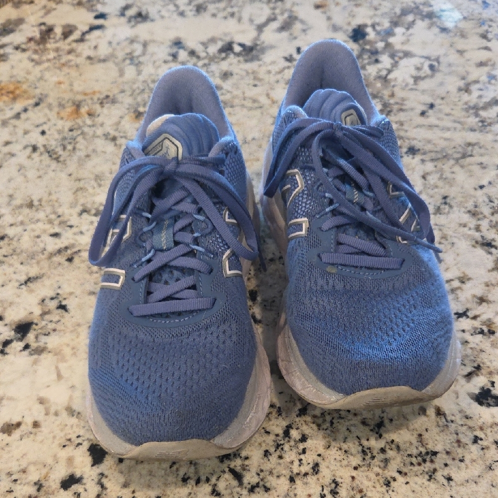 New Balance Women's Fresh Foam Athletic Shoes Size 8